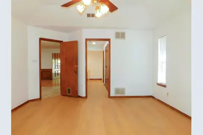 110 Carolyn Lane, Shady Shores, TX 76208 - Photo 13