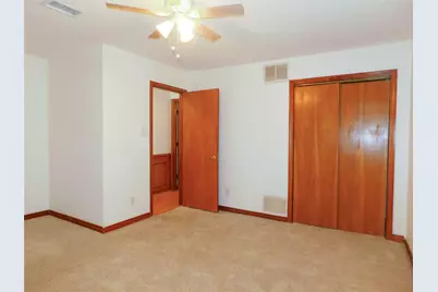 110 Carolyn Lane, Shady Shores, TX 76208 - Photo 19