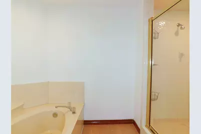 110 Carolyn Lane, Shady Shores, TX 76208 - Photo 17