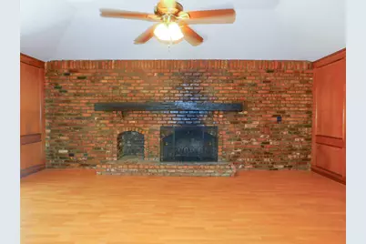 110 Carolyn Lane, Shady Shores, TX 76208 - Photo 7