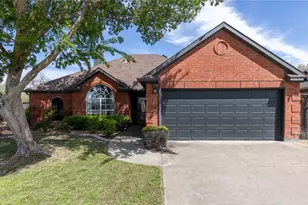 801 Dickerson Cir, Celina, TX 75009 - Photo 1