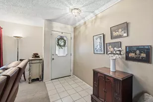 2909 Oakridge Dr, Bedford, TX 76021 - Photo 5