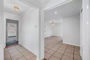 49 Coffee Tavern Rd, Bedford, TX 76022 - Photo 7