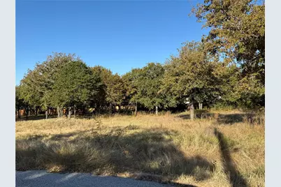 110 Chestnut Court, Stephenville, TX 76401 - Photo 11