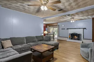 726 W Lennon Dr, Emory, TX 75440 - Photo 3