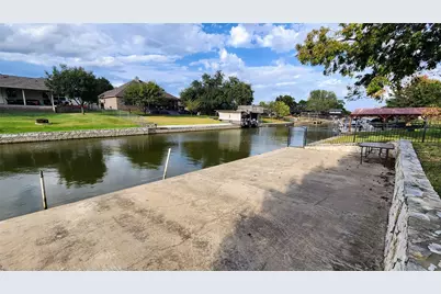3707 Lake Vista Court, Granbury, TX 76049 - Photo 5