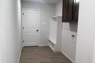 1009 Bradshaw Ct, Springtown, TX 76082 - Photo 3