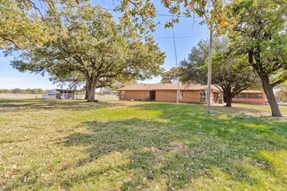 8752 Fm 1749, Sunset, TX 76270 - Photo 23