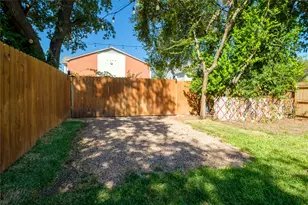 429 Daughtrey Ave, Waco, TX 76706 - Photo 35