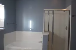 909 Bee Creek Ln, Fort Worth, TX 76120 - Photo 15