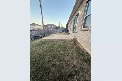 909 Bee Creek Lane, Fort Worth, TX 76120 - Photo 19