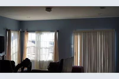 909 Bee Creek Lane, Fort Worth, TX 76120 - Photo 11