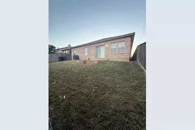 909 Bee Creek Lane, Fort Worth, TX 76120 - Photo 21