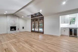 4426 Laren Ln, Dallas, TX 75244 - Photo 13