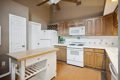 1401 Exeter Drive, Plano, TX 75093 - Photo 7