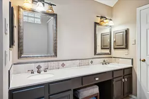 1401 Exeter Dr, Plano, TX 75093 - Photo 13