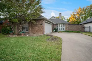 1401 Exeter Dr, Plano, TX 75093 - Photo 1