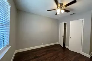 220 S Shore Pl, Lewisville, TX 75067 - Photo 11