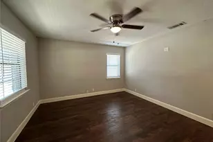 220 S Shore Pl, Lewisville, TX 75067 - Photo 5