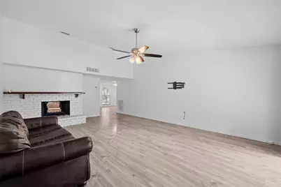 2901 Woodhaven, Carrollton, TX 75007 - Photo 7