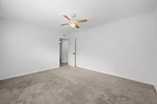 2901 Woodhaven, Carrollton, TX 75007 - Photo 9