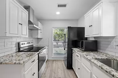 2901 Woodhaven, Carrollton, TX 75007 - Photo 5