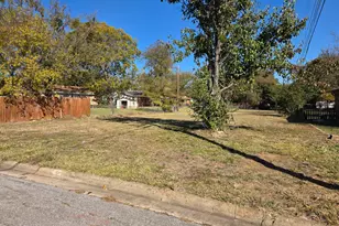 116 N Lynn Ave, Denison, TX 75020 - Photo 1