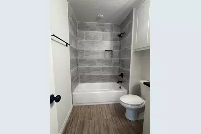 1013 Bradshaw Court, Springtown, TX 76082 - Photo 5