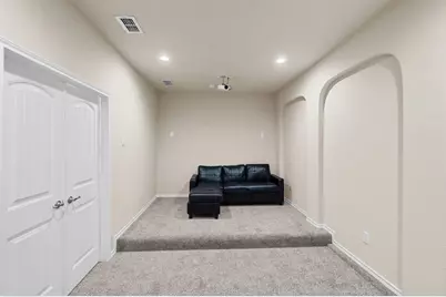 8949 Jewel Flower Drive, Fort Worth, TX 76131 - Photo 13