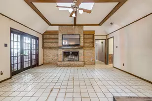 2844 Hurstview Dr, Hurst, TX 76054 - Photo 27