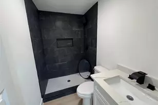 402 Tiawah Dr, Dallas, TX 75217 - Photo 9