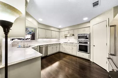 9317 Moss Trail, Dallas, TX 75231 - Photo 11