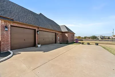 7411 Chambers Bay Circle, Waxahachie, TX 75167 - Photo 33