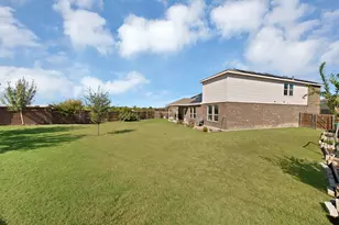 820 Lemongrass Ct, Fort Worth, TX 76131 - Photo 25