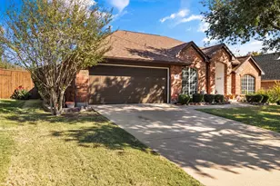 2602 Logan Dr, Mansfield, TX 76063 - Photo 3