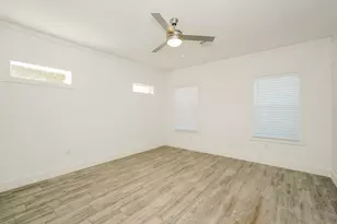 2003 E Overton Rd, Dallas, TX 75216 - Photo 9