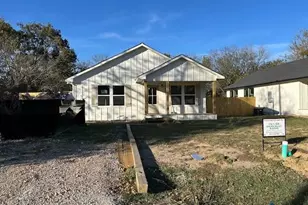 211 E Cardinal, Ector, TX 75439 - Photo 3