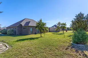 109 Post Oak Dr, Krugerville, TX 76227 - Photo 7