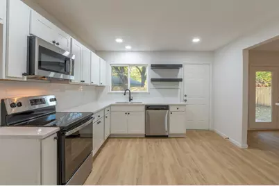 1925 Balla Way, Grand Prairie, TX 75051 - Photo 7