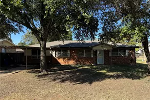 1308 W 12th St, Cisco, TX 76437 - Photo 3
