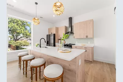 2019 N Prairie Avenue #202, Dallas, TX 75204 - Photo 5