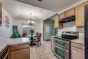 7125 Woodhinge Dr, Benbrook, TX 76126 - Photo 9