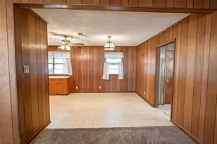 205 Bonham St, Nocona, TX 76255 - Photo 9