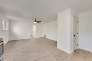 310 Old Mill Ln, Dallas, TX 75107 - Photo 7