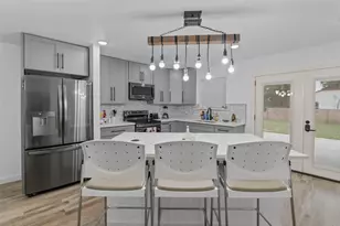 1024 Greenlee St, Denton, TX 76201 - Photo 7