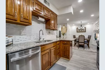 712 Middle Cove Drive, Plano, TX 75023 - Photo 13