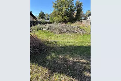 2152 S Jennings Avenue, Fort Worth, TX 76110 - Photo 1