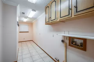 818 Westbrook Dr, Irving, TX 75060 - Photo 25