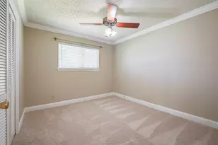 818 Westbrook Dr, Irving, TX 75060 - Photo 9