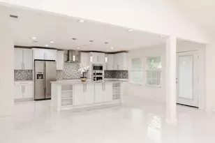 215 Countryside Dr, Arlington, TX 76014 - Photo 7